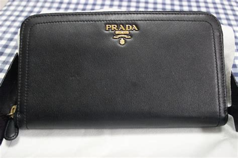 2nd hand prada wallet